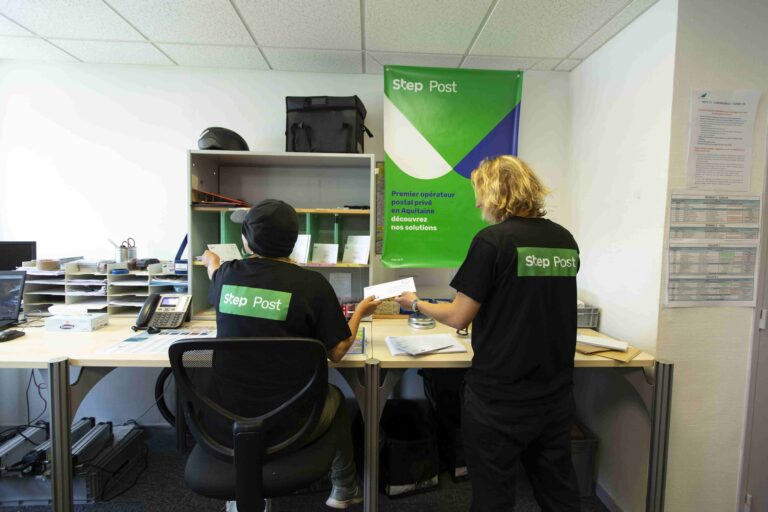 Service Post Service Postal | STEP
